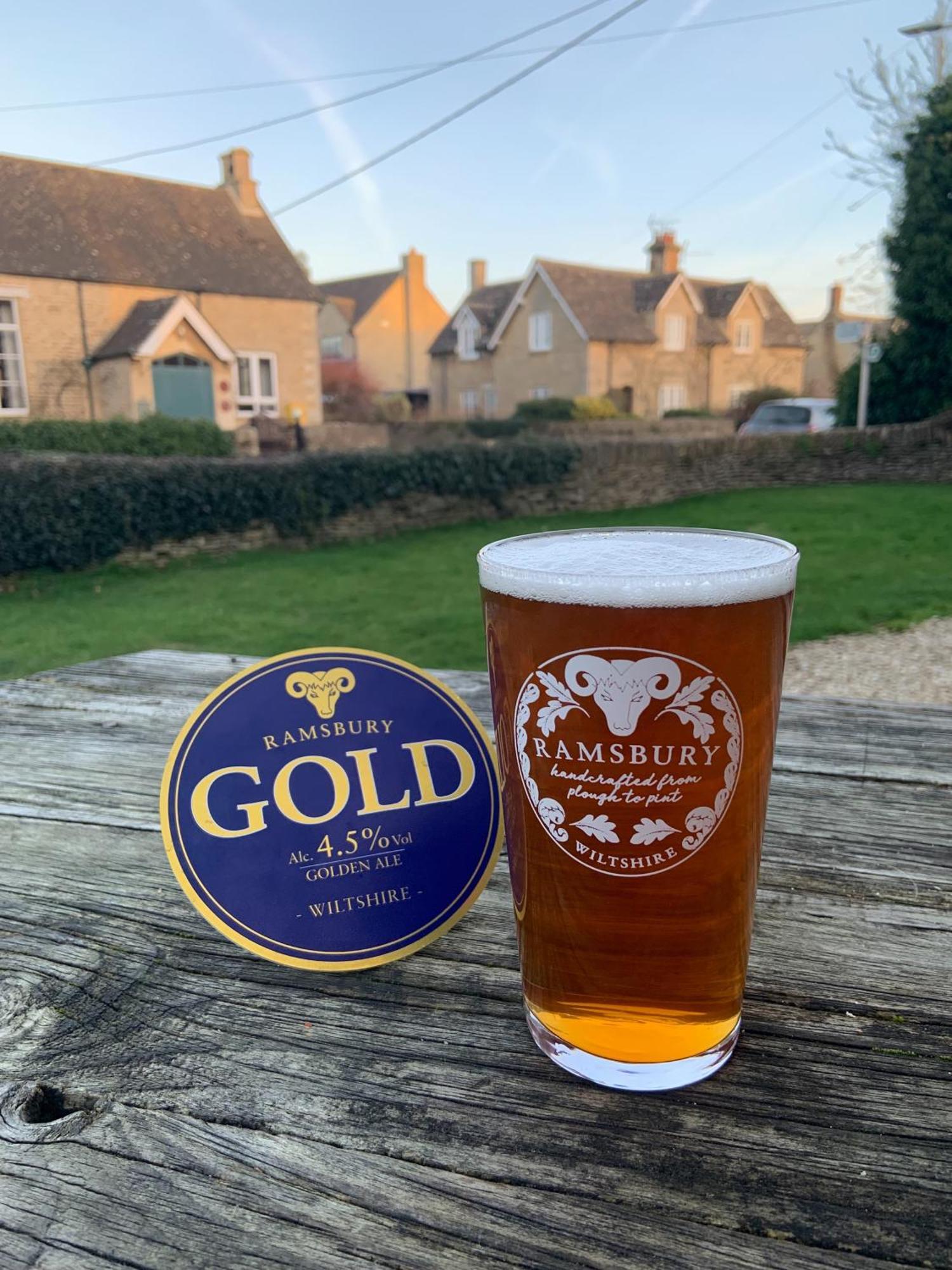 Cat And Custard Pot Inn Shipton Moyne Exterior foto